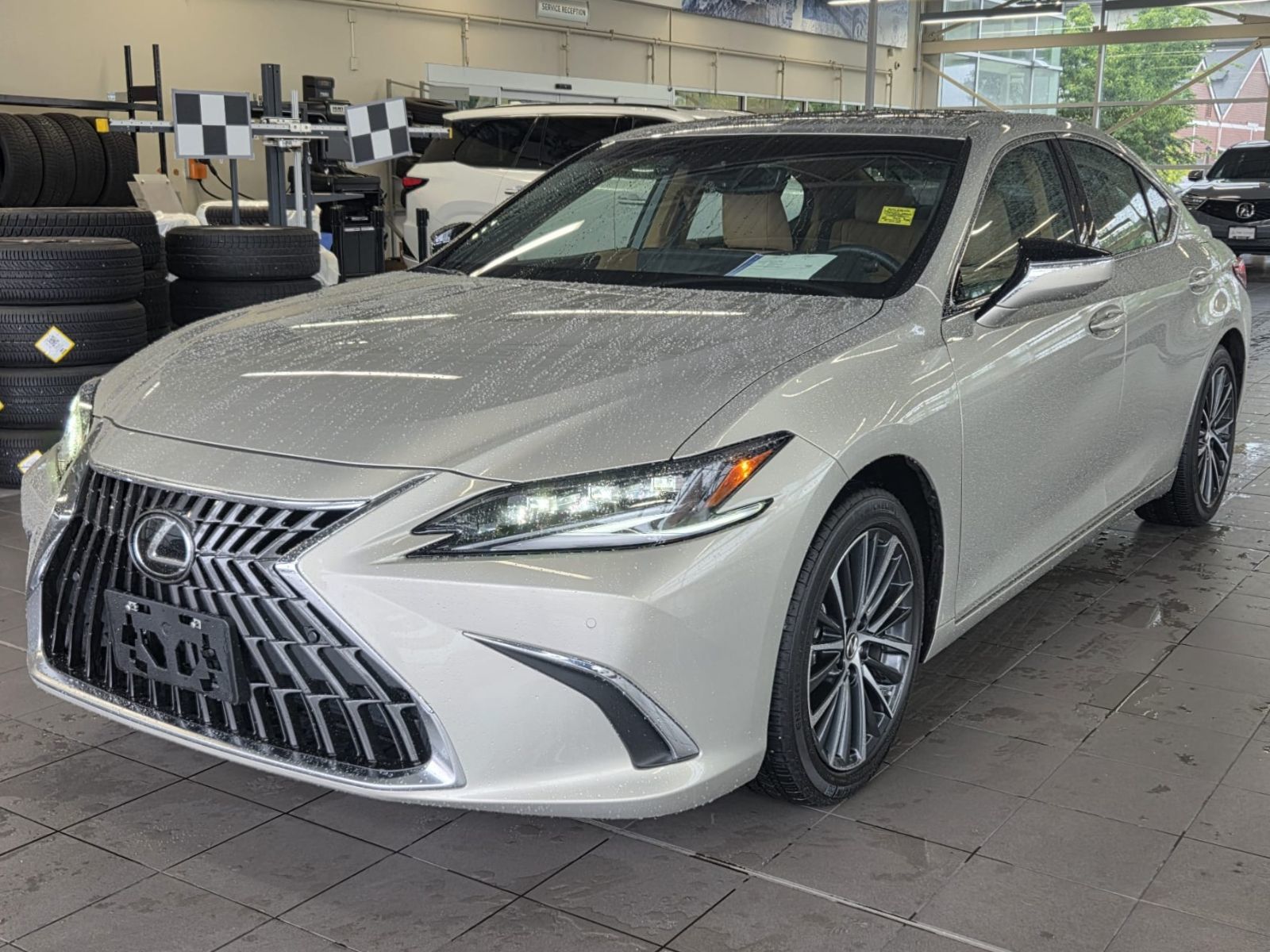 2025  ES