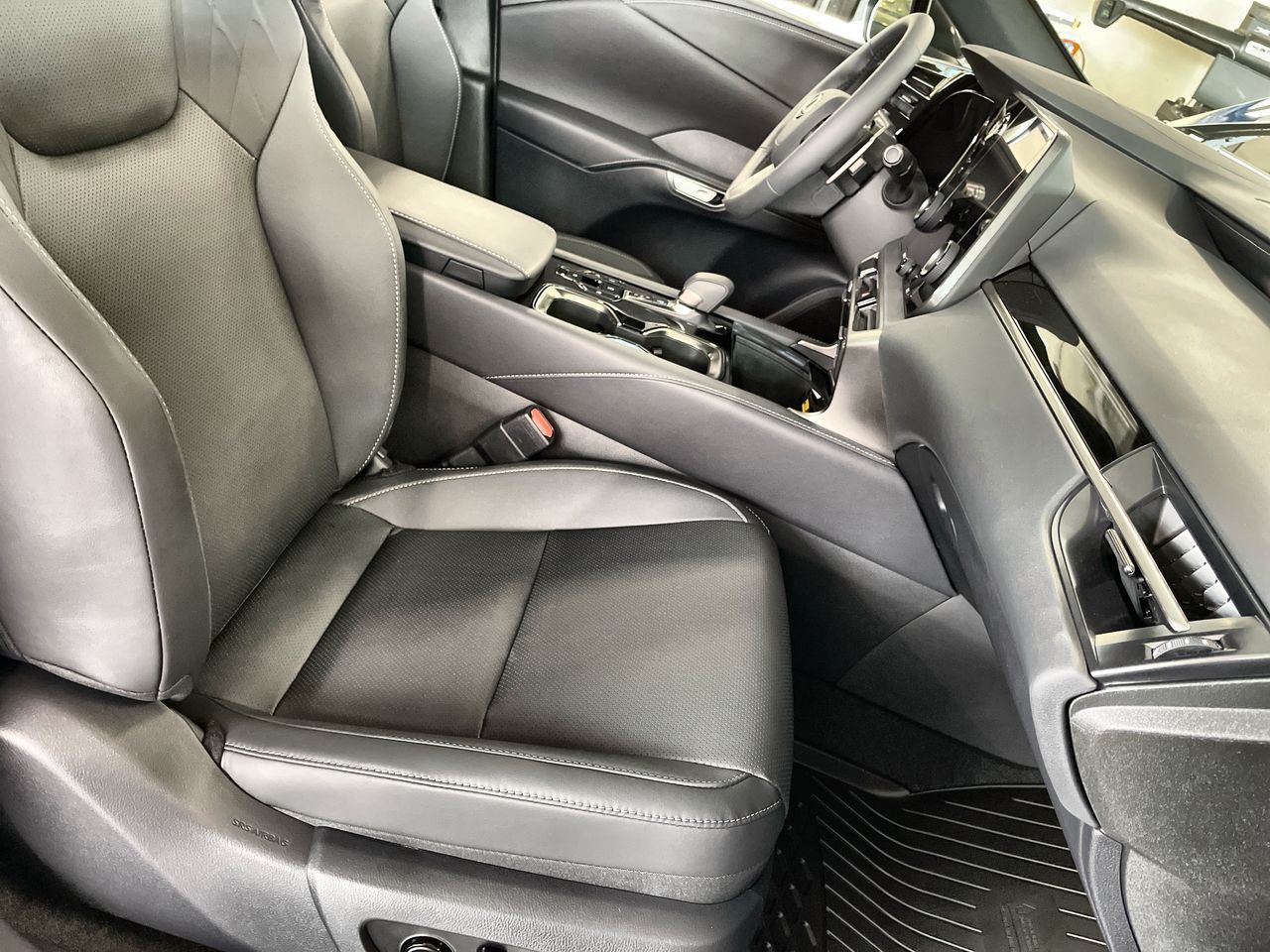 2026 Lexus RX in Vancouver, British Columbia