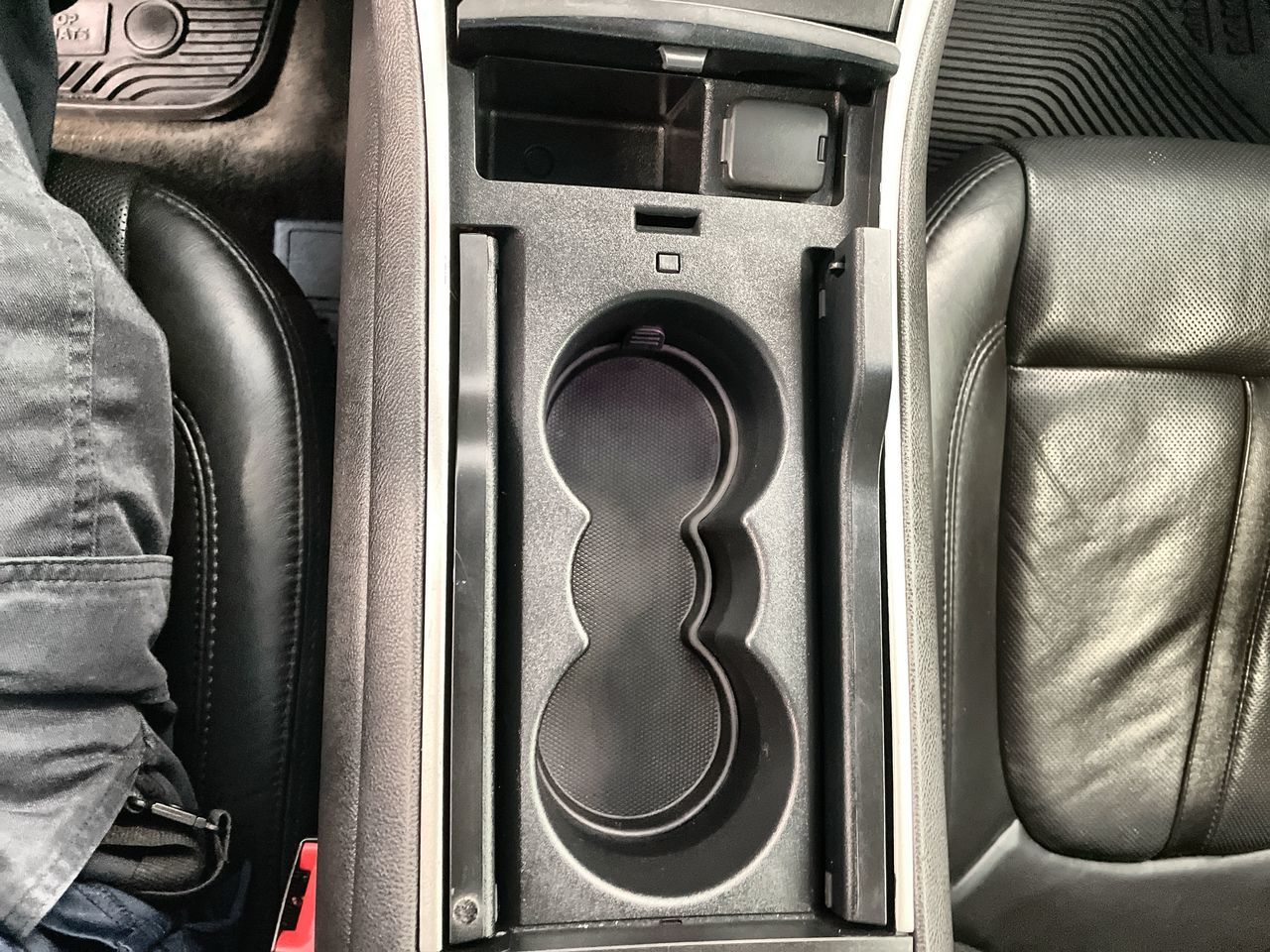 2013 Lincoln MKZ in Vancouver, British Columbia
