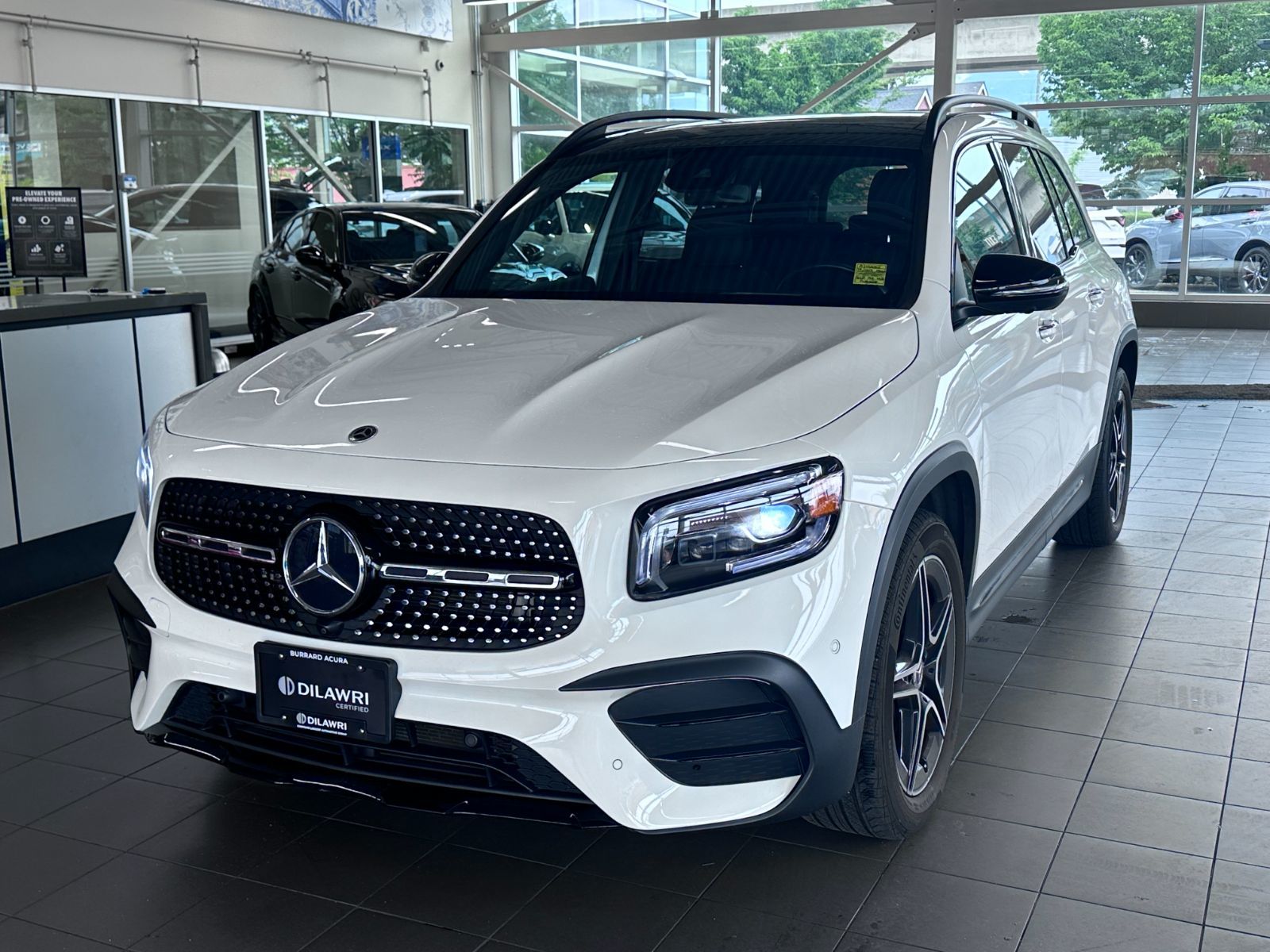 2023 Mercedes-Benz GLB 4MATIC w/Night Package