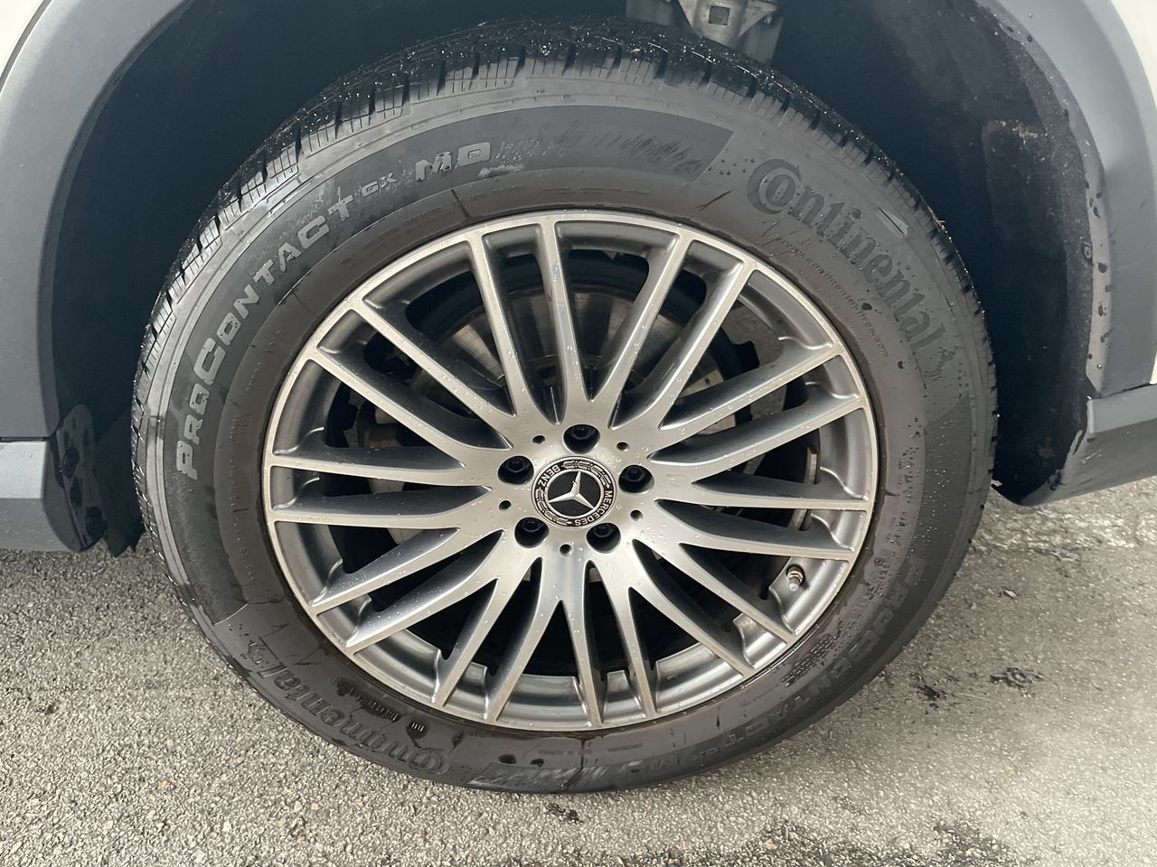 2024 Mercedes-Benz GLC300