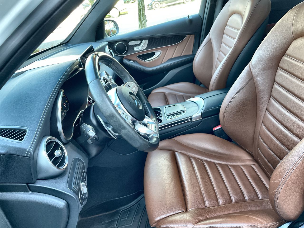 2022  GLC43 AMG