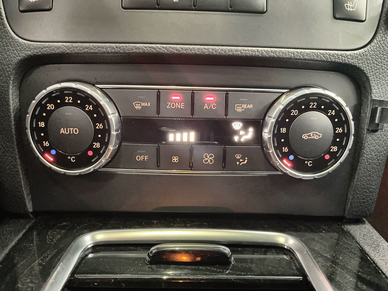 2014 Mercedes-Benz GLK350 in Vancouver, British Columbia