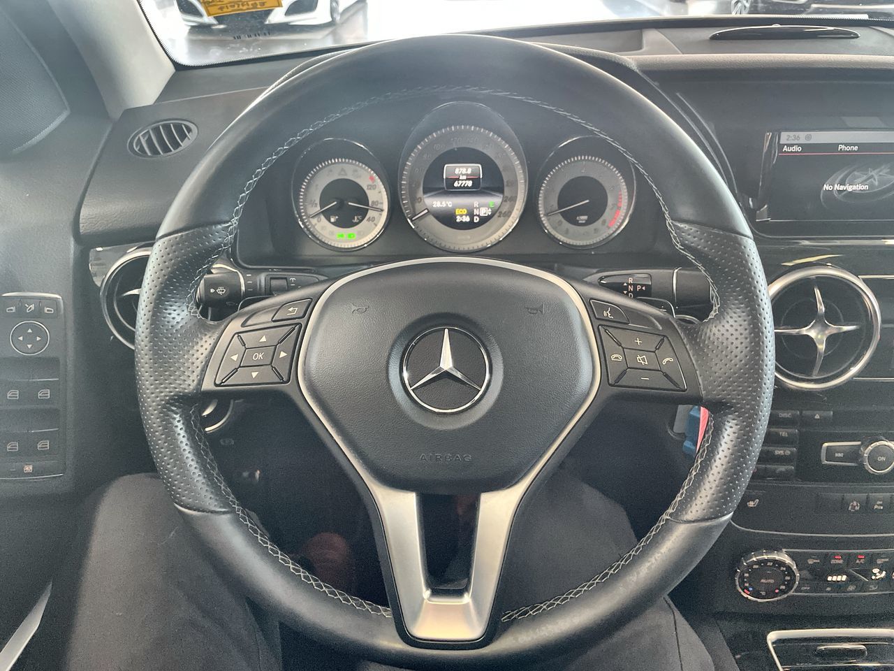 2014 Mercedes-Benz GLK350 in Vancouver, British Columbia