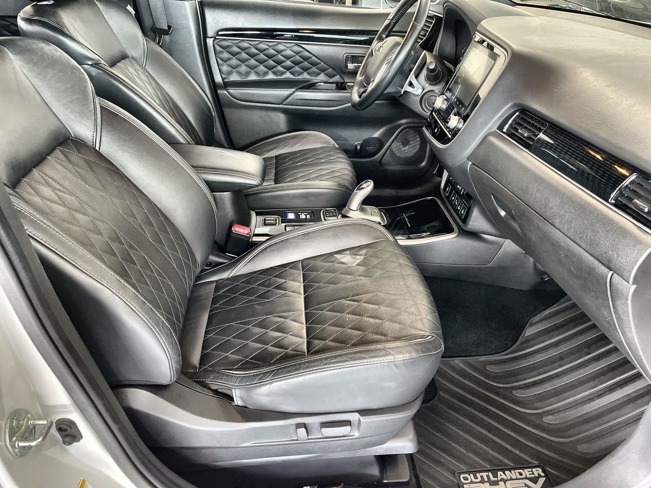 2022 Mitsubishi Outlander PHEV