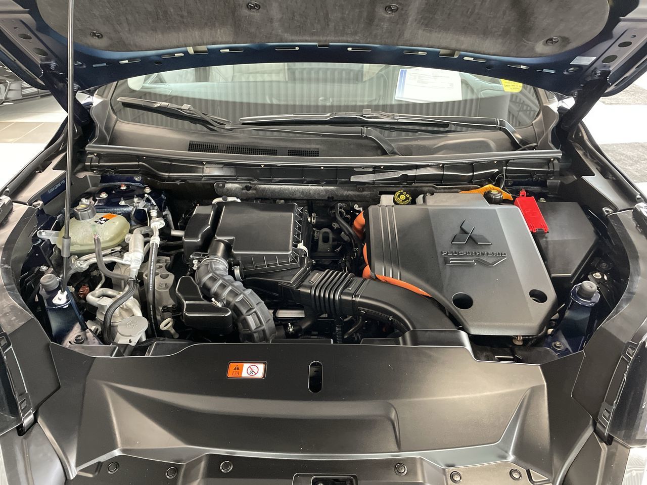 2025  Outlander Plug-In Hybrid