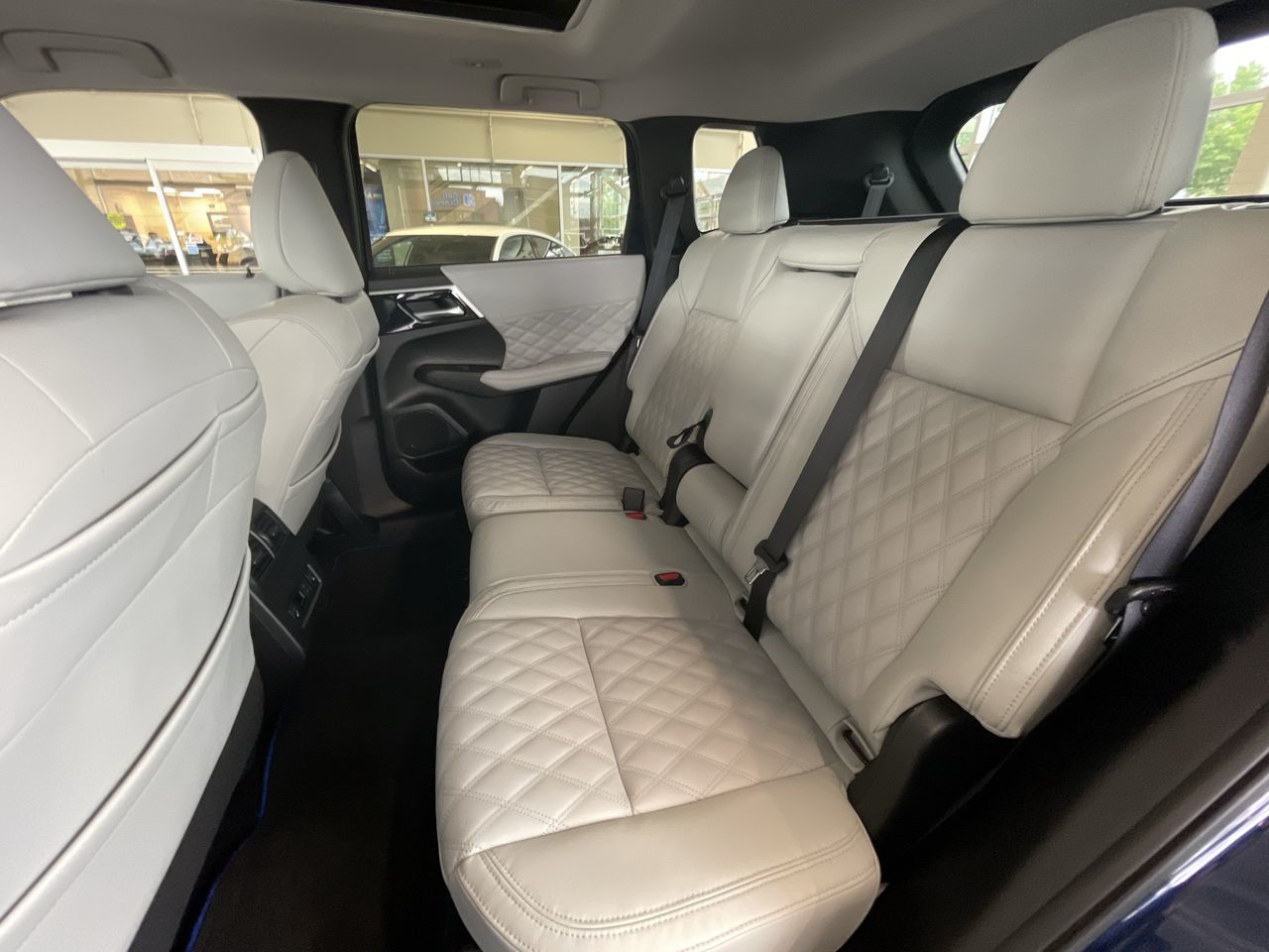 2025  Outlander Plug-In Hybrid