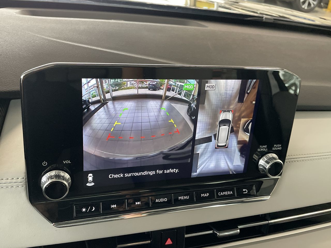 2025  Outlander Plug-In Hybrid