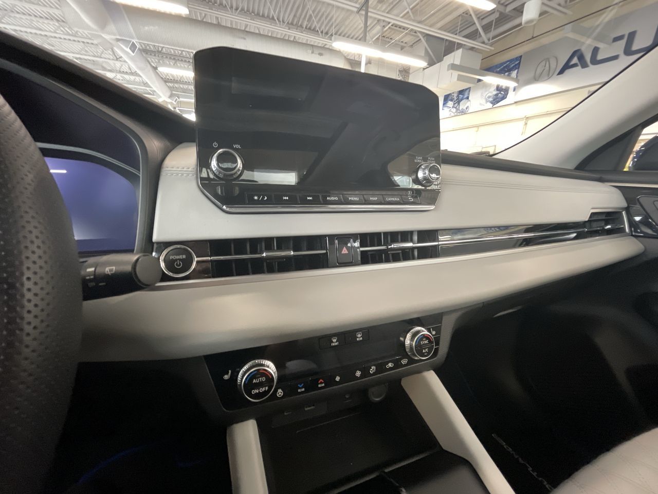 2025  Outlander Plug-In Hybrid