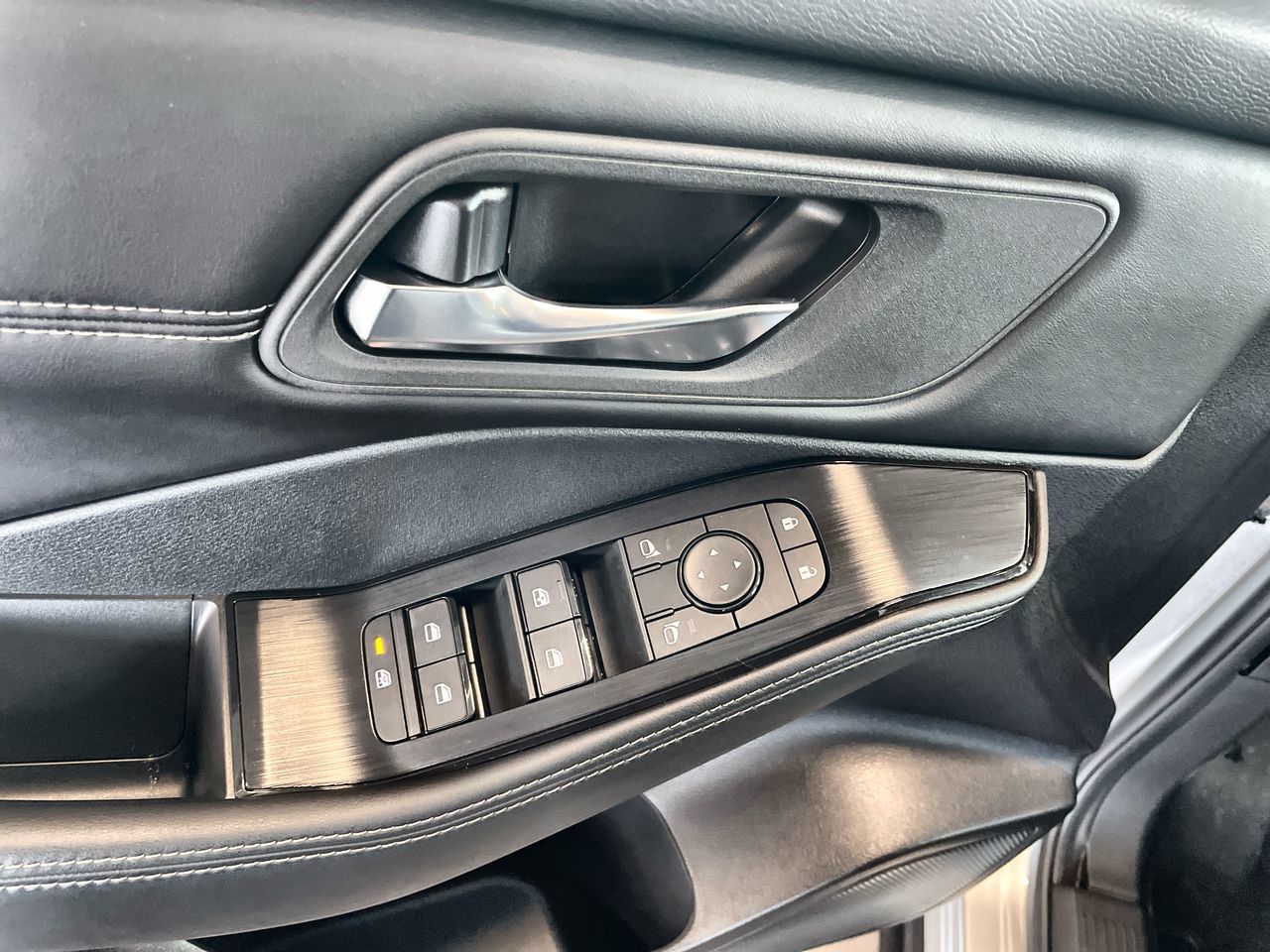 2024 Nissan Rogue in Vancouver, British Columbia