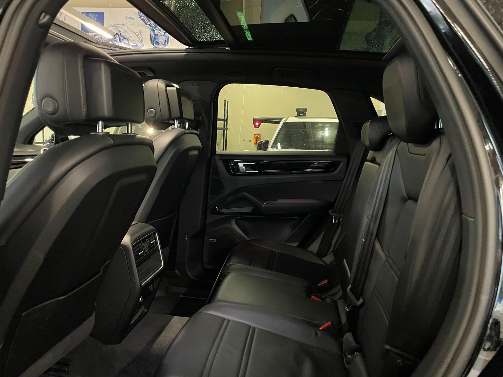 2019  Cayenne
