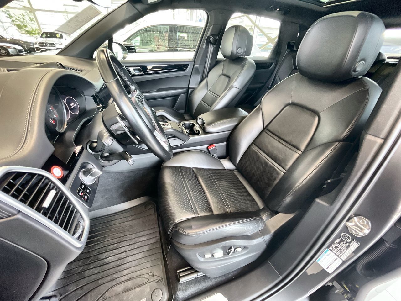 2020 Porsche Cayenne in Vancouver, British Columbia