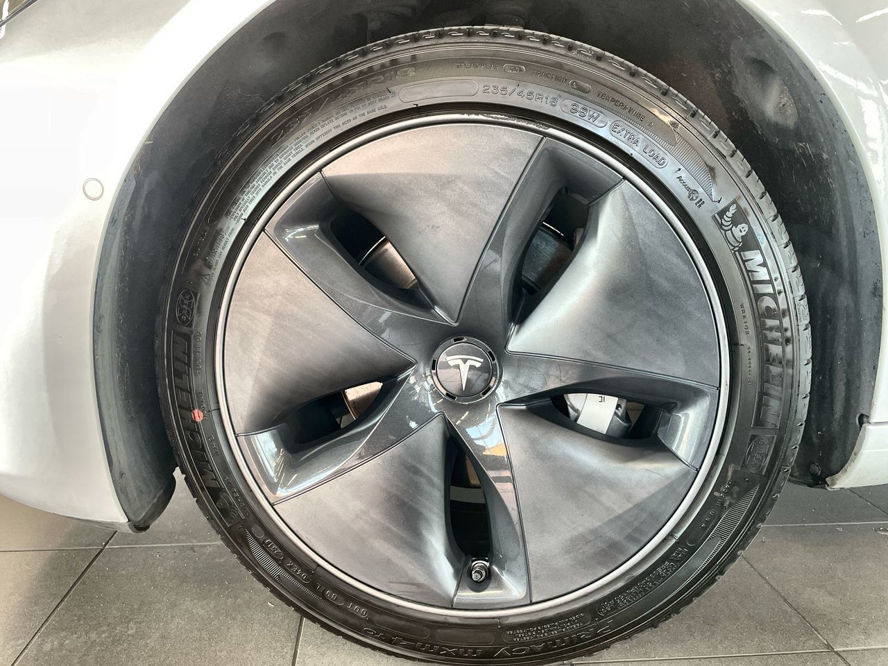 2019 Tesla MODEL 3 in Vancouver, British Columbia