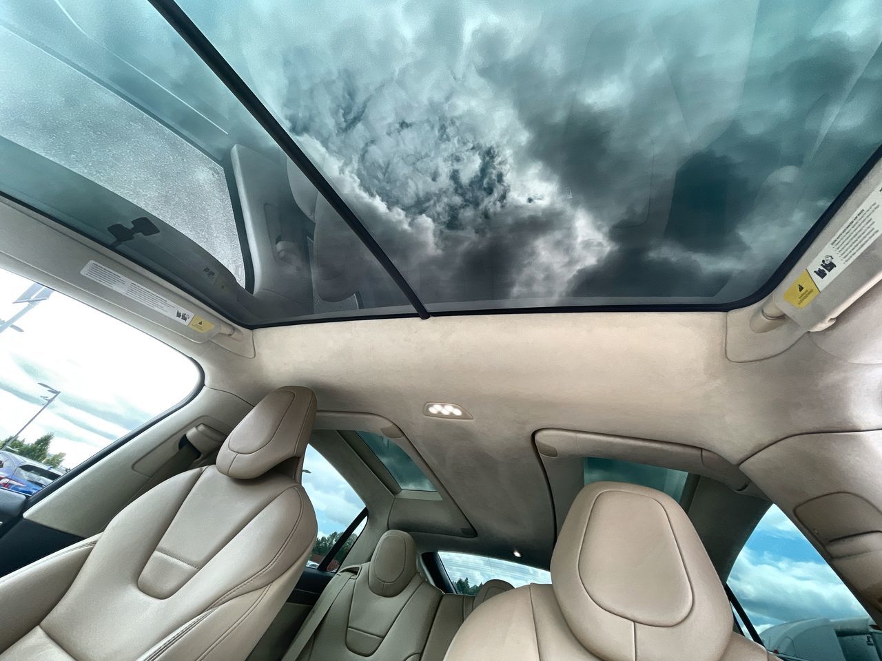 Tesla Model X  2017 à Vancouver, Colombie-Britannique