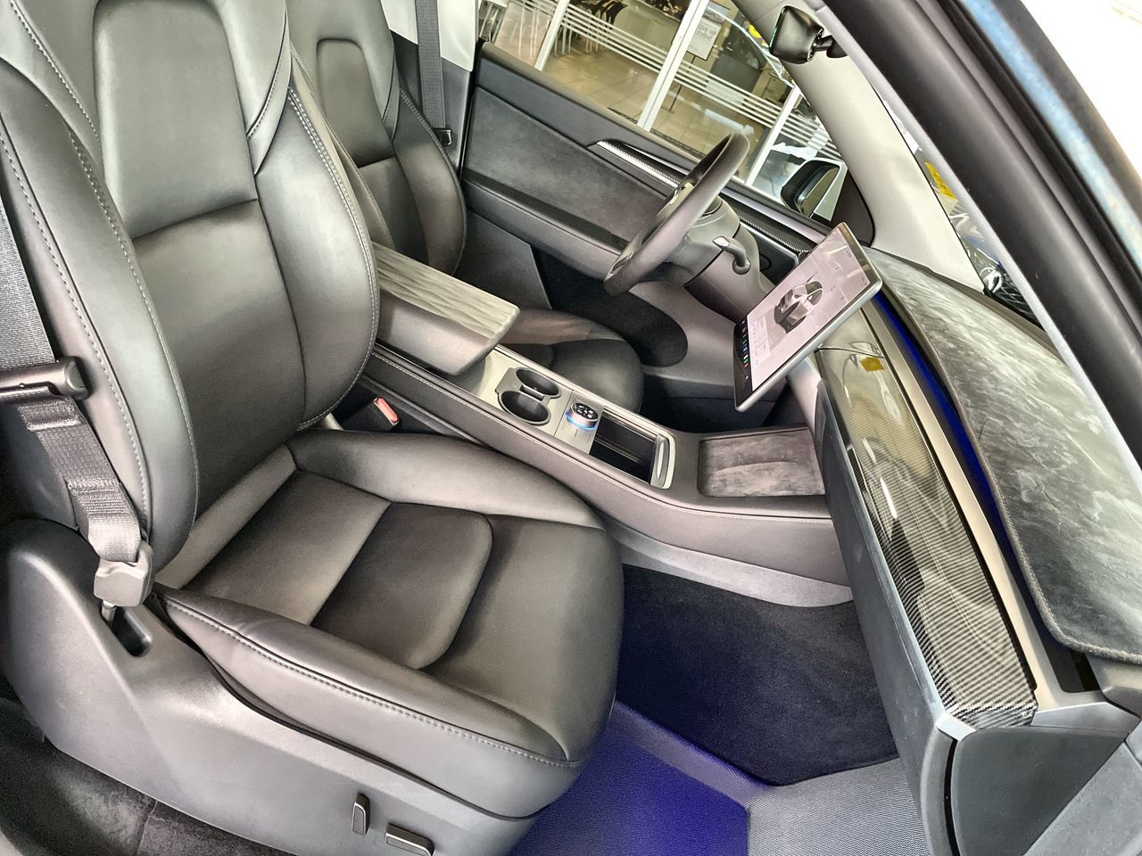 Voxcar TESLA Model Y SUV in , VANCOUVER