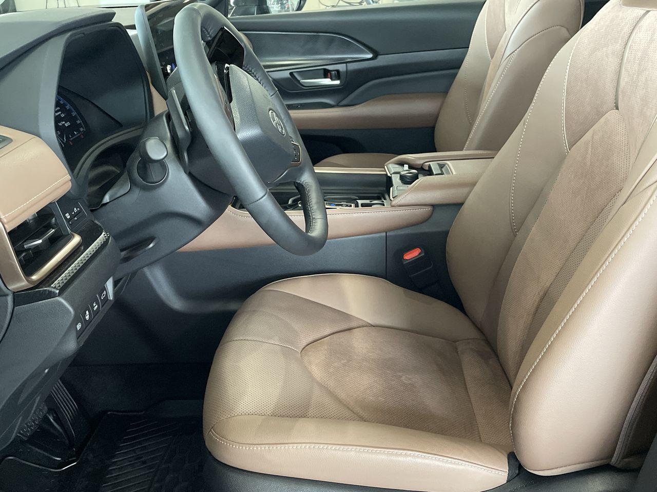 2026 Toyota Grand Highlander Hyb
