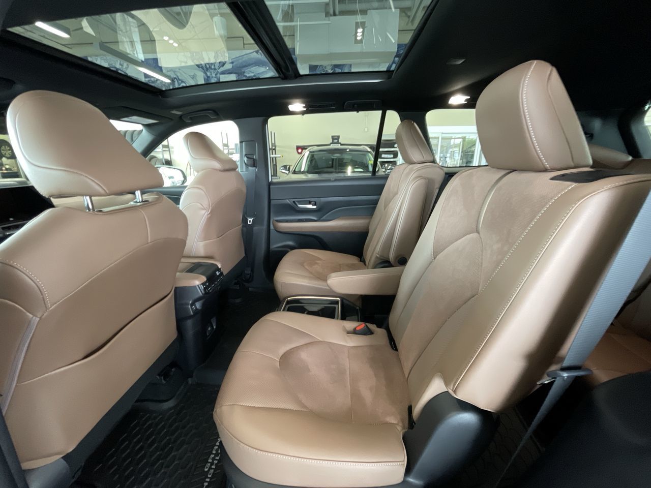2026 Toyota Grand Highlander Hyb