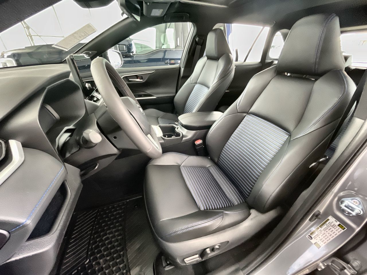 Toyota RAV4 Hybrid  2025 à Vancouver, Colombie-Britannique
