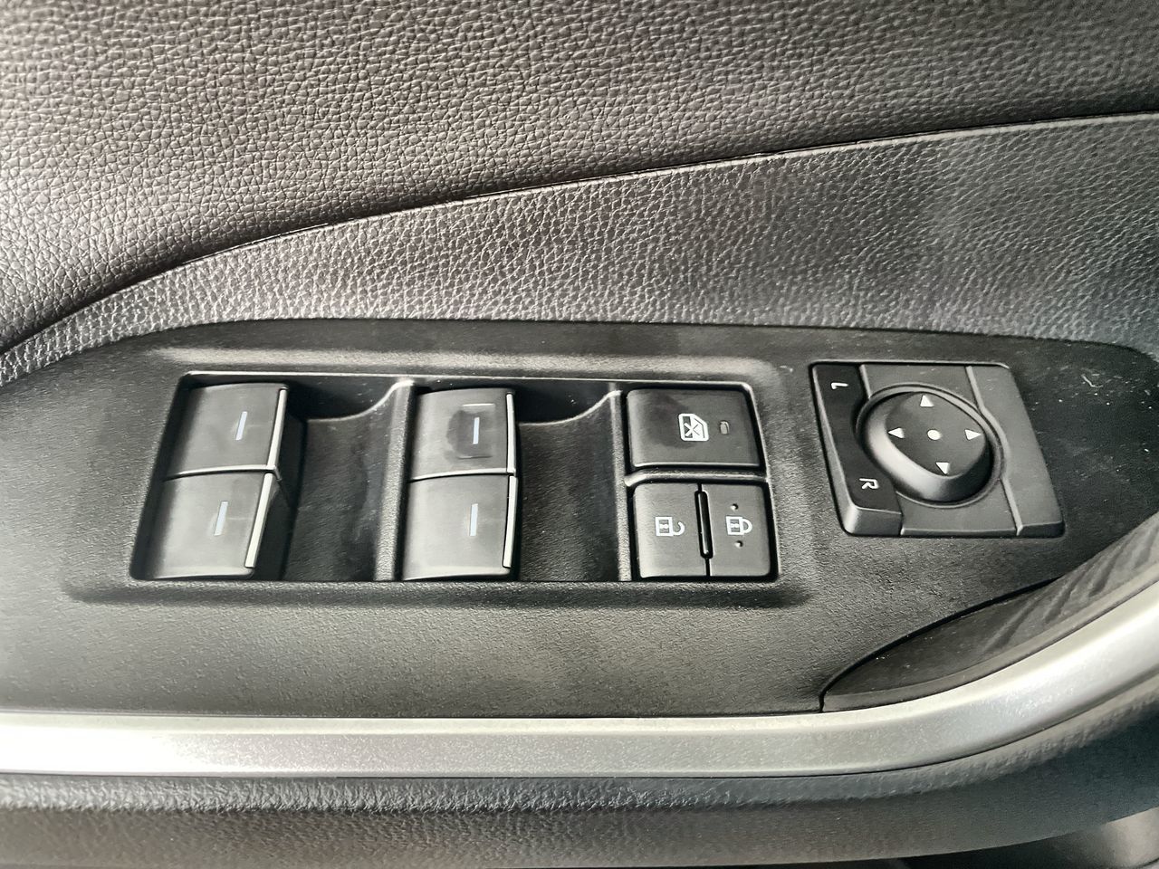 Toyota RAV4 Hybrid  2025 à Vancouver, Colombie-Britannique