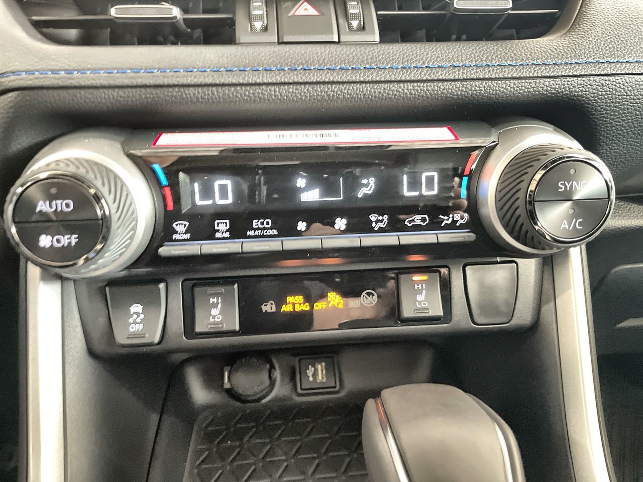 Toyota RAV4 Hybrid  2025 à Vancouver, Colombie-Britannique