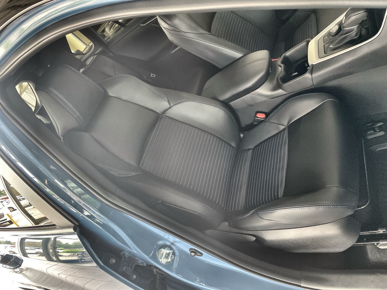 Toyota RAV4 Hybrid  2025 à Vancouver, Colombie-Britannique