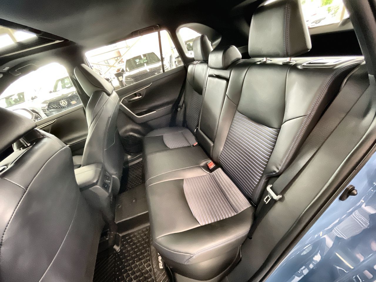 Toyota RAV4 Hybrid  2025 à Vancouver, Colombie-Britannique