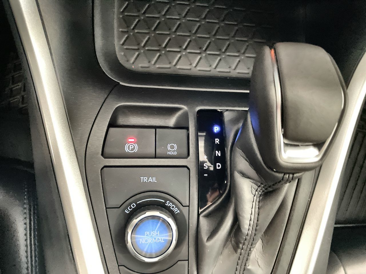 Toyota RAV4 Hybrid  2025 à Vancouver, Colombie-Britannique