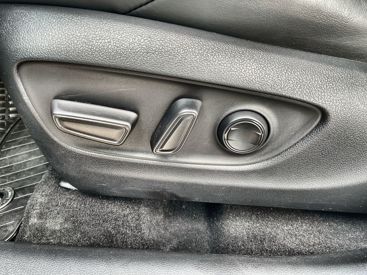 Toyota RAV4 Prime  2023 à Vancouver, Colombie-Britannique