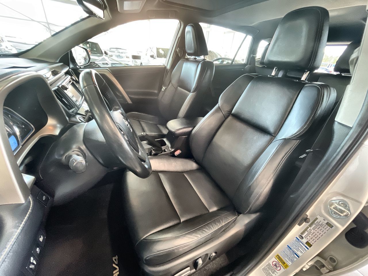 Toyota RAV4  2015 à Vancouver, Colombie-Britannique