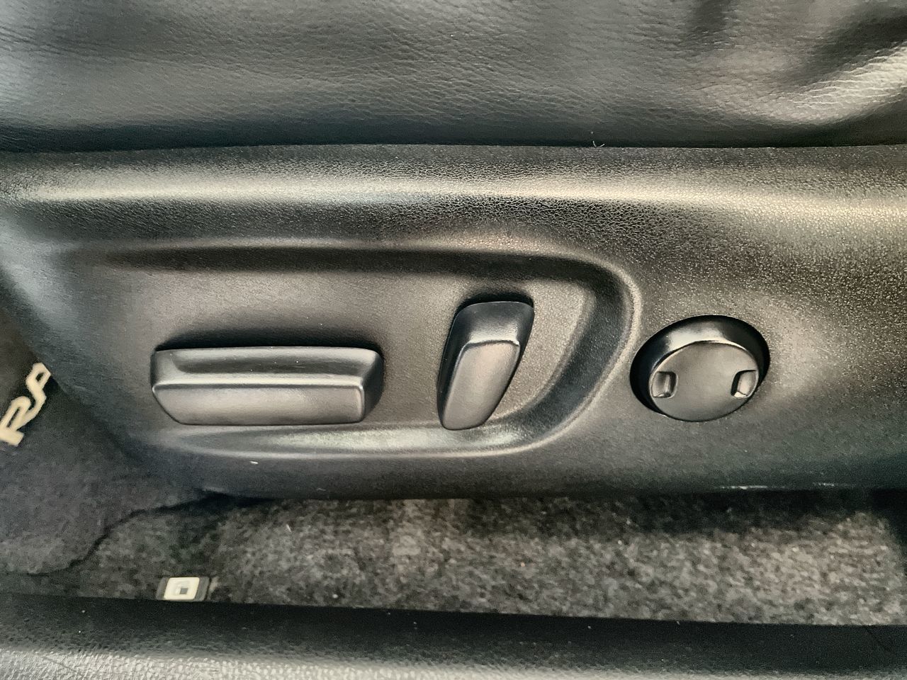 Toyota RAV4  2015 à Vancouver, Colombie-Britannique