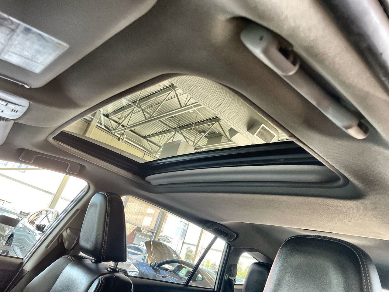Toyota RAV4  2015 à Vancouver, Colombie-Britannique