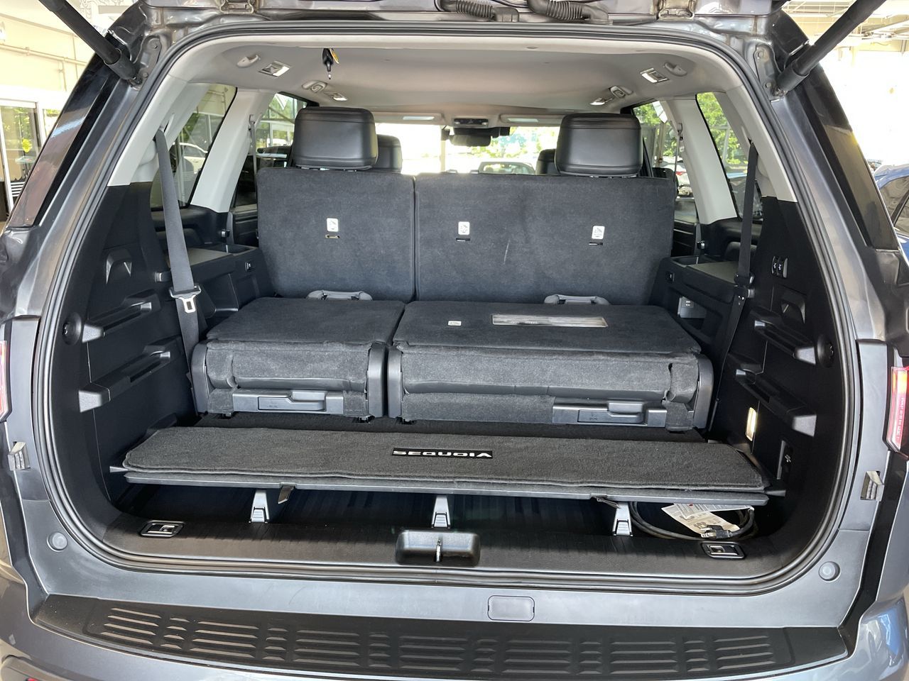 2023 Toyota Sequoia Hybrid