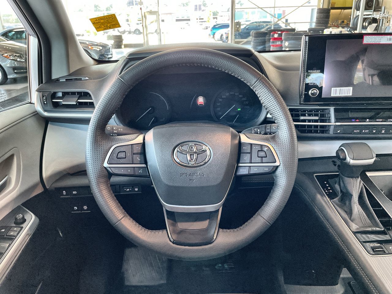 2025 Toyota Sienna Hybrid