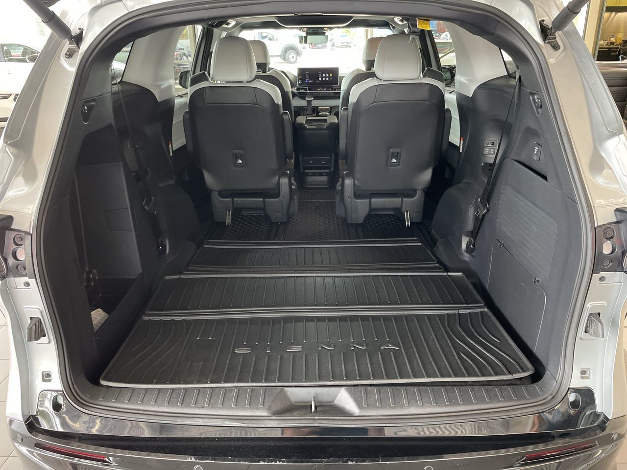2025 Toyota Sienna Hybrid
