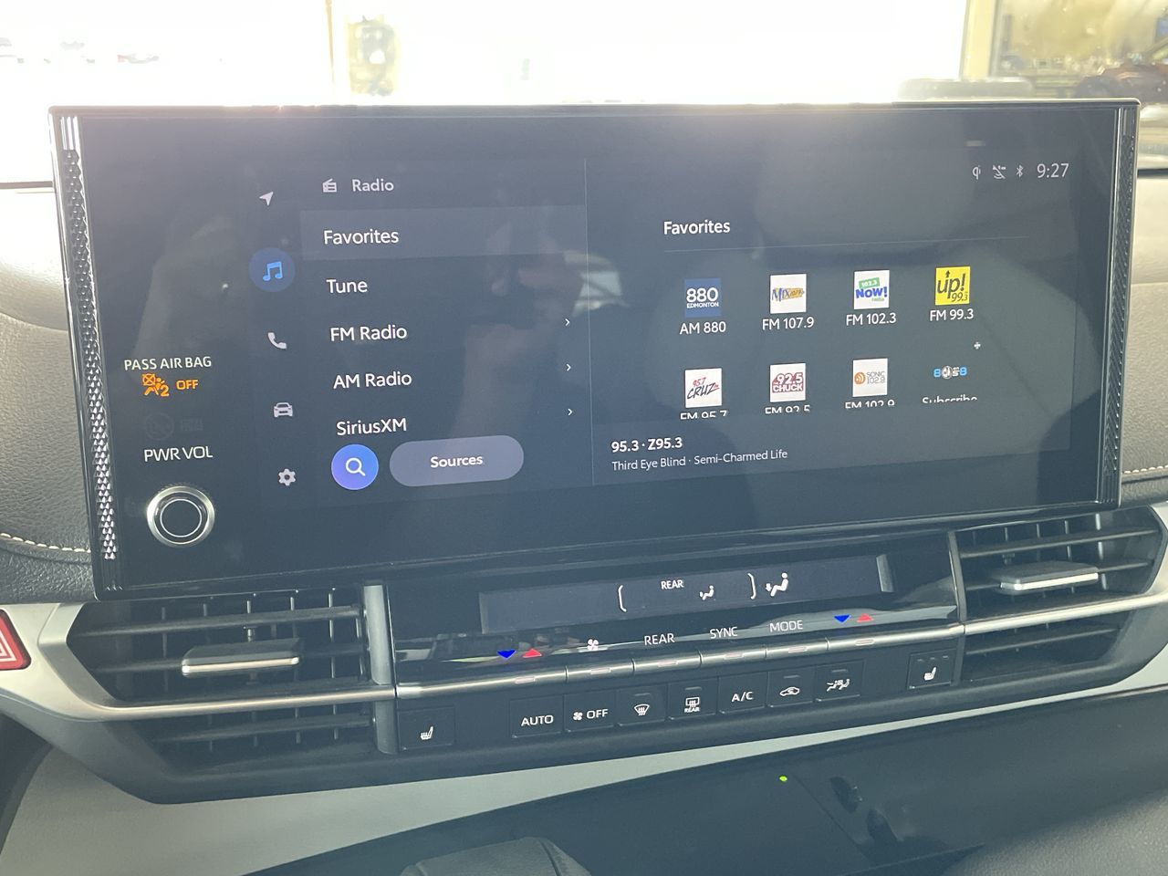 2025 Toyota Sienna Hybrid