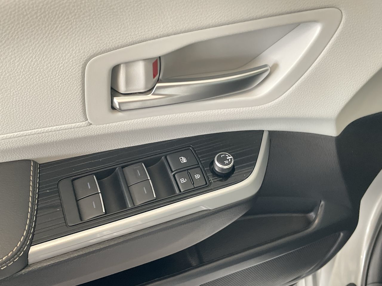 2025 Toyota Sienna Hybrid