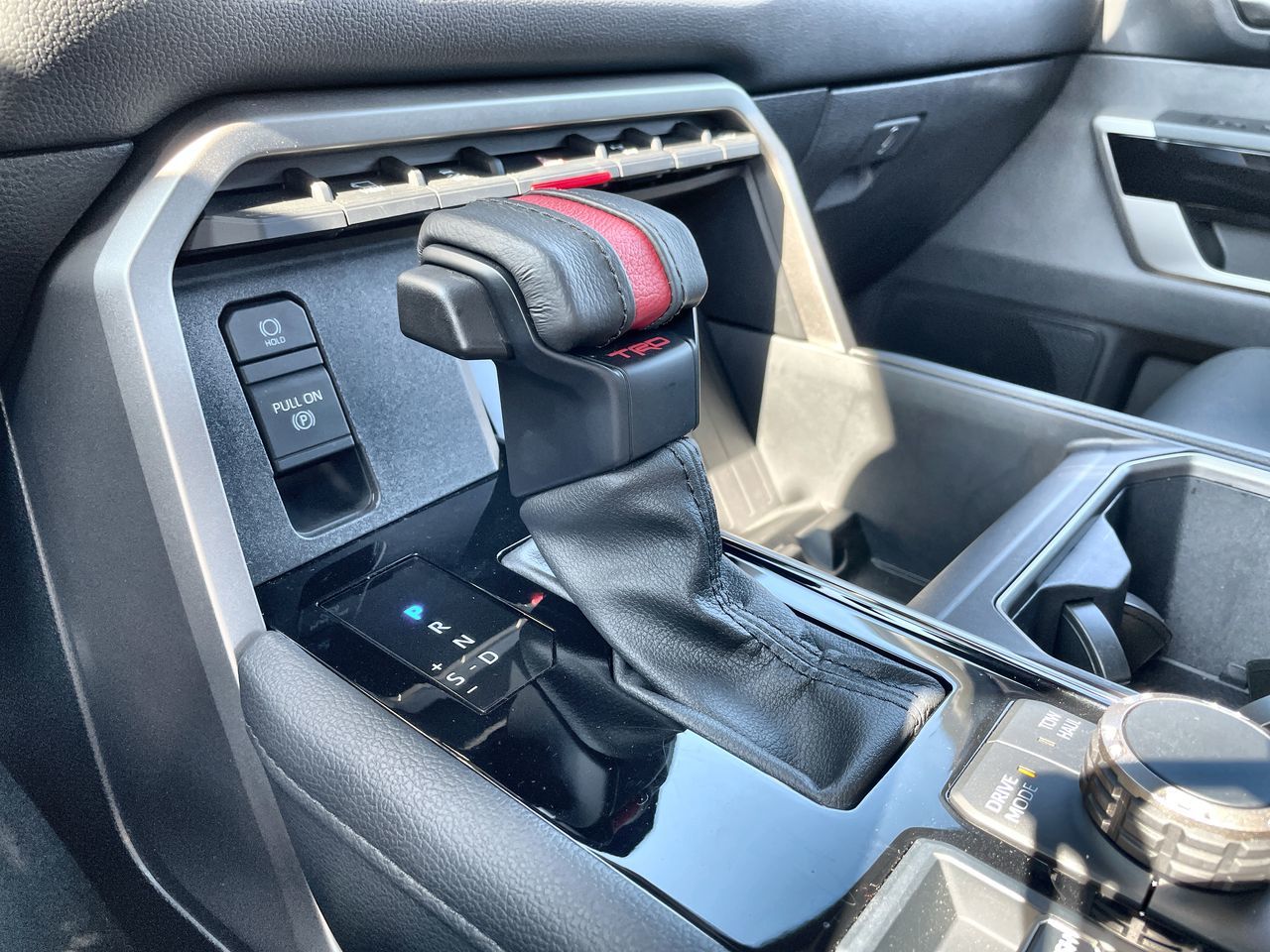 2025 Toyota TUNDRA HYBRID