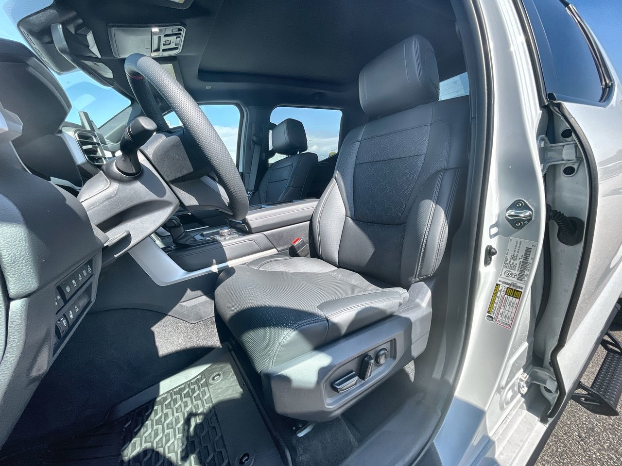 2025 Toyota TUNDRA HYBRID