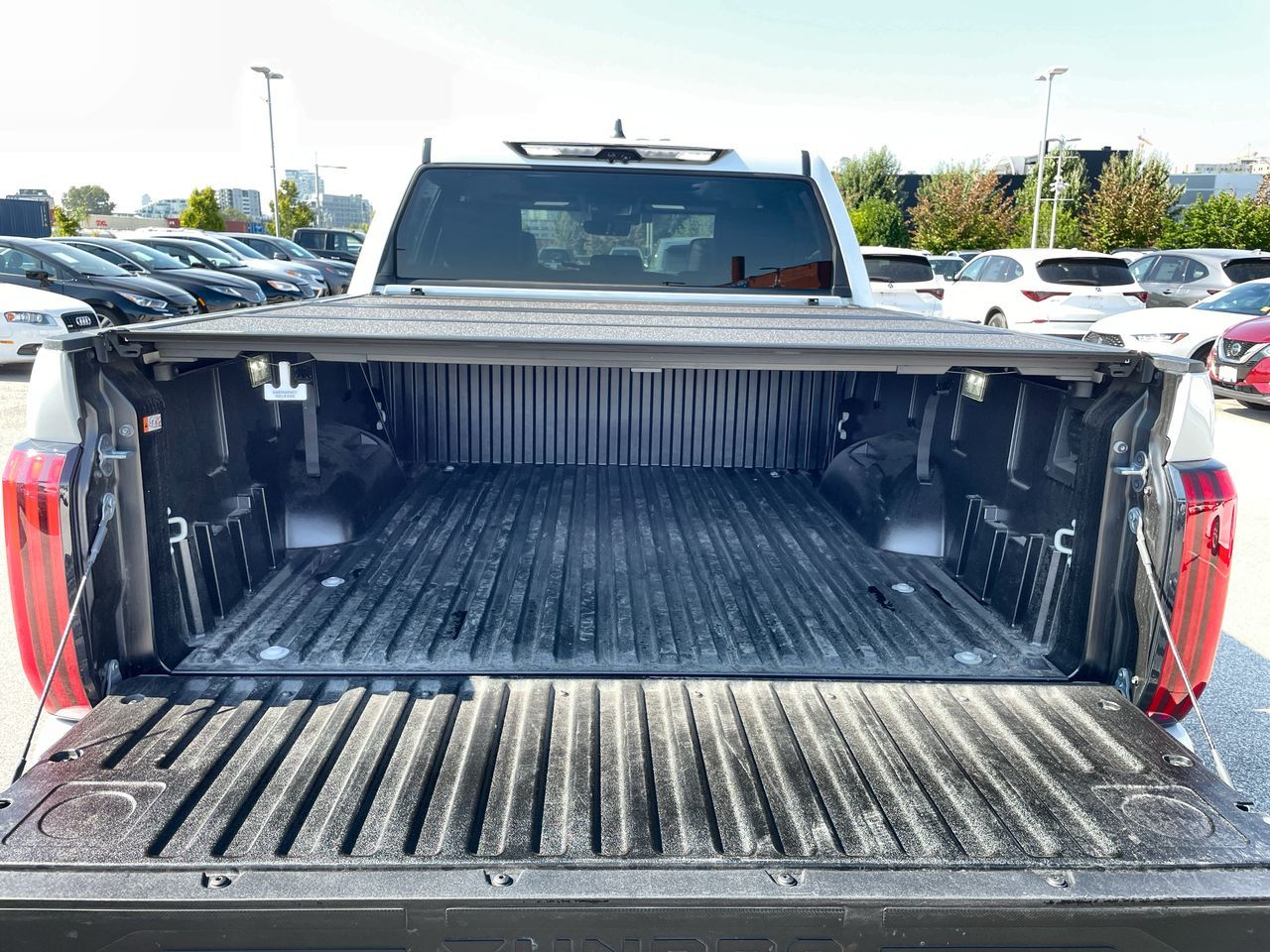 2025 Toyota TUNDRA HYBRID