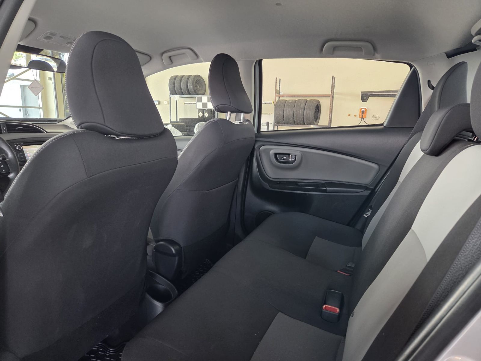 2018  Yaris
