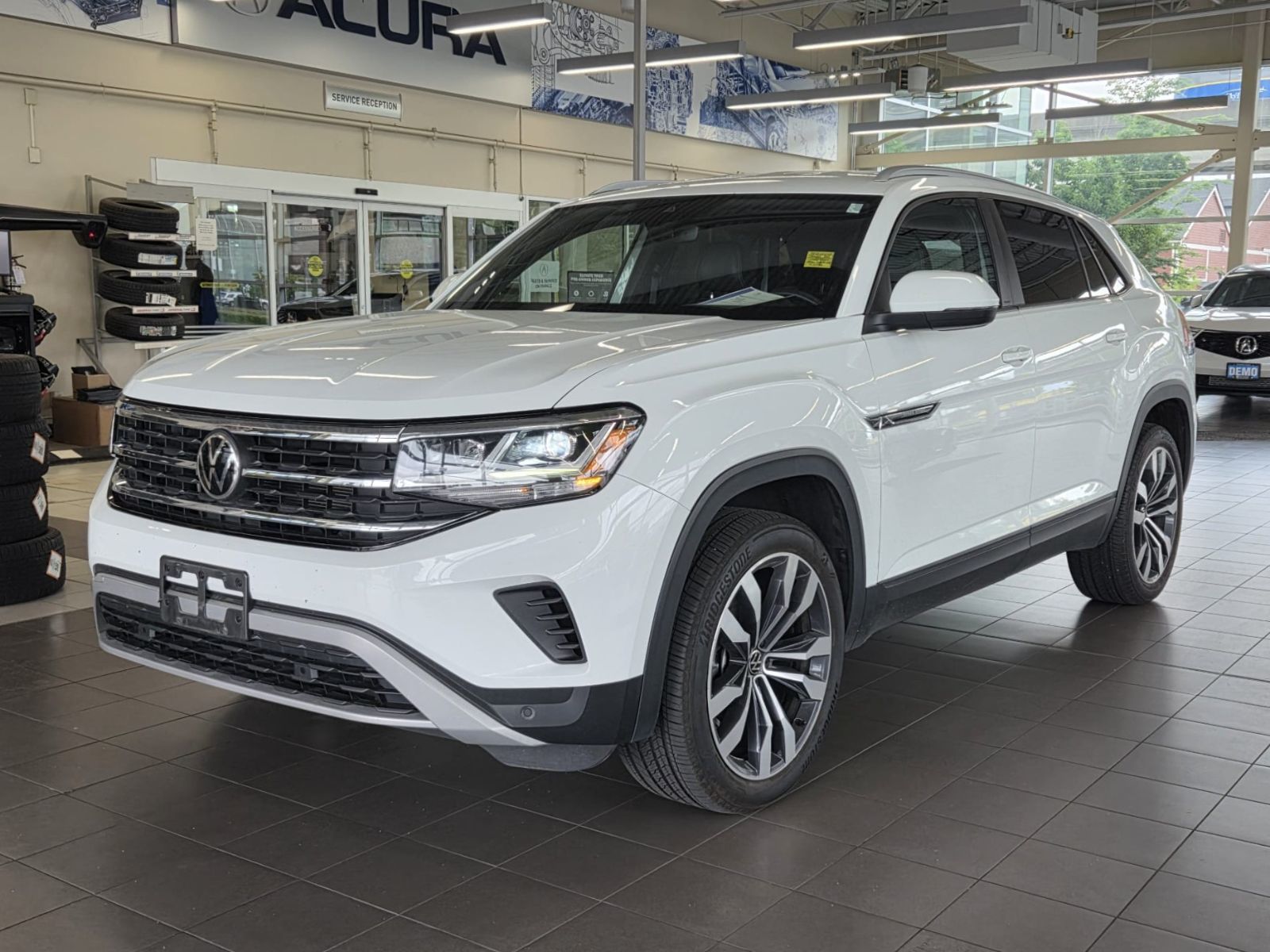 2022  Atlas Cross Sport