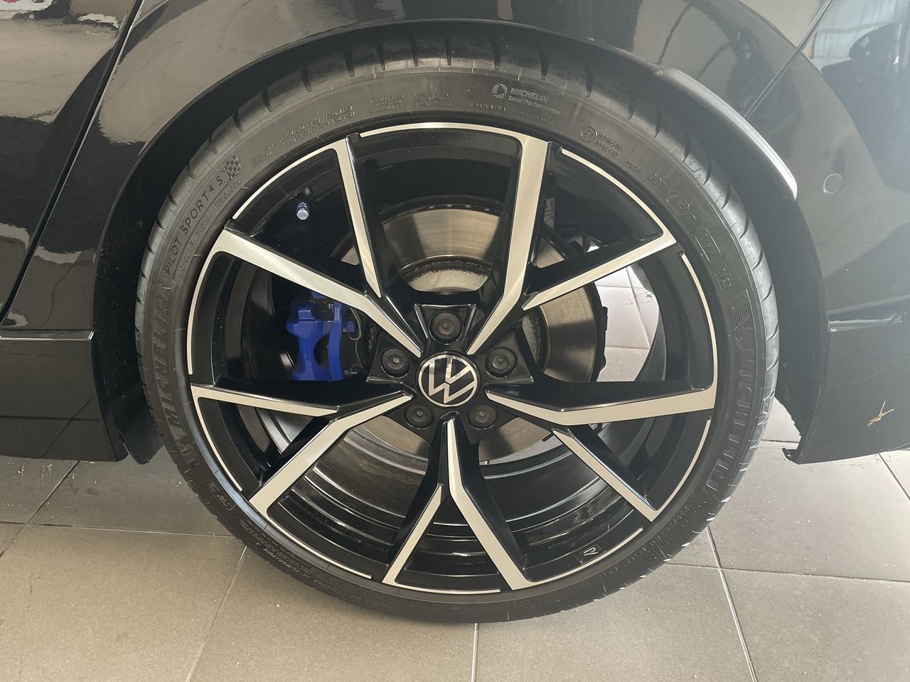 2022 Volkswagen Golf R
