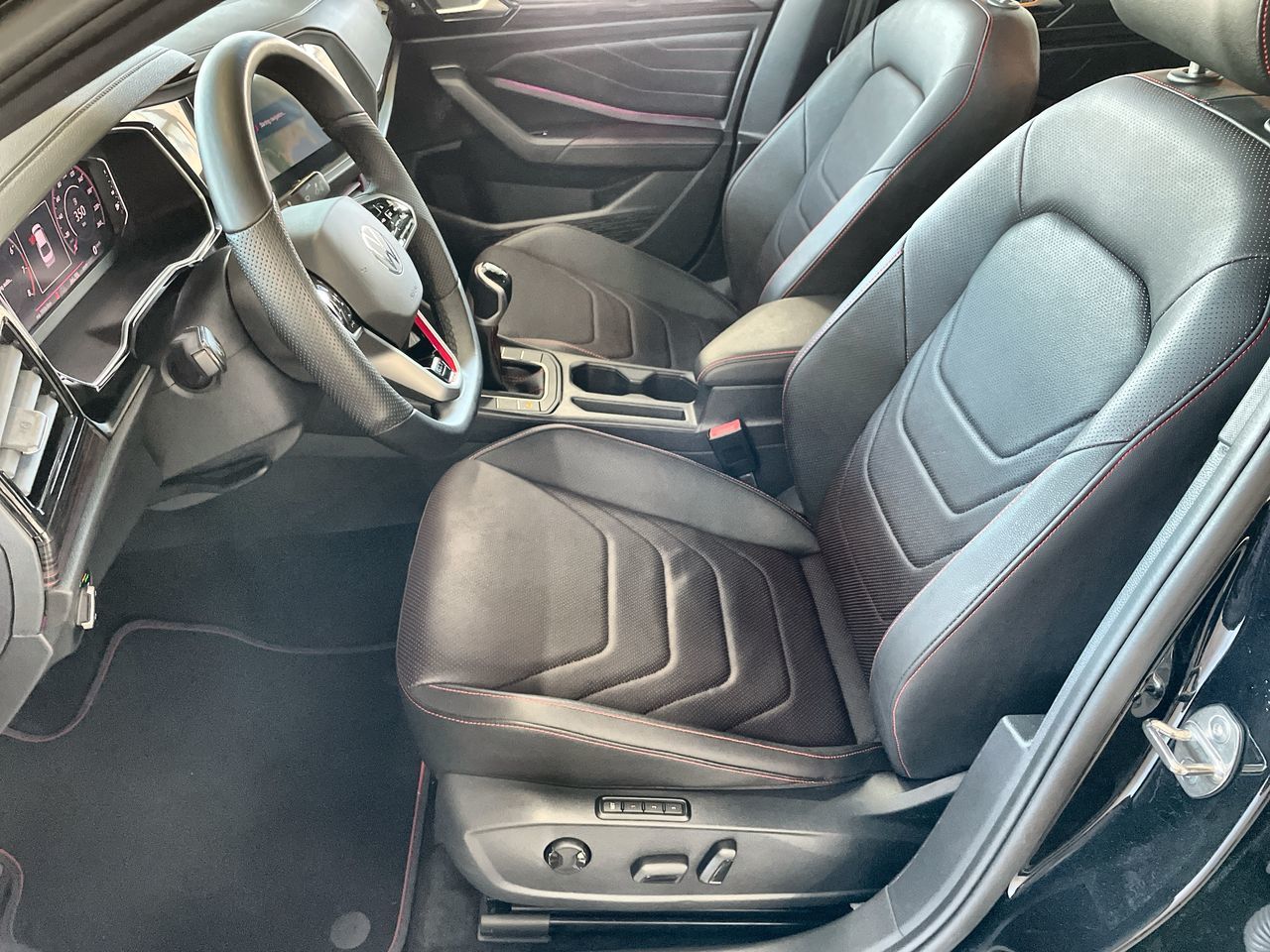 Volkswagen Jetta GLI  2024 à Vancouver, Colombie-Britannique