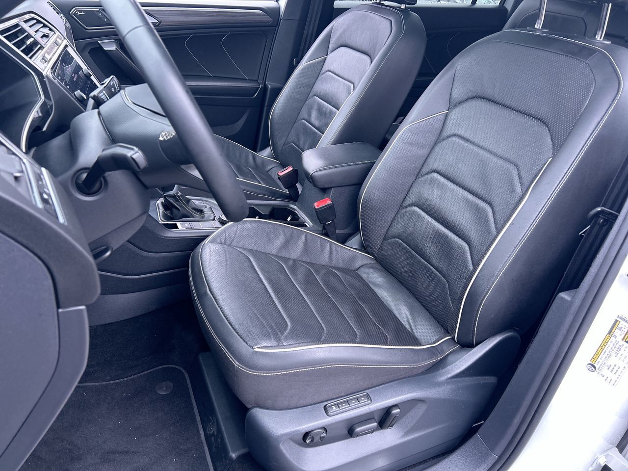 2023 Volkswagen Tiguan in Vancouver, British Columbia