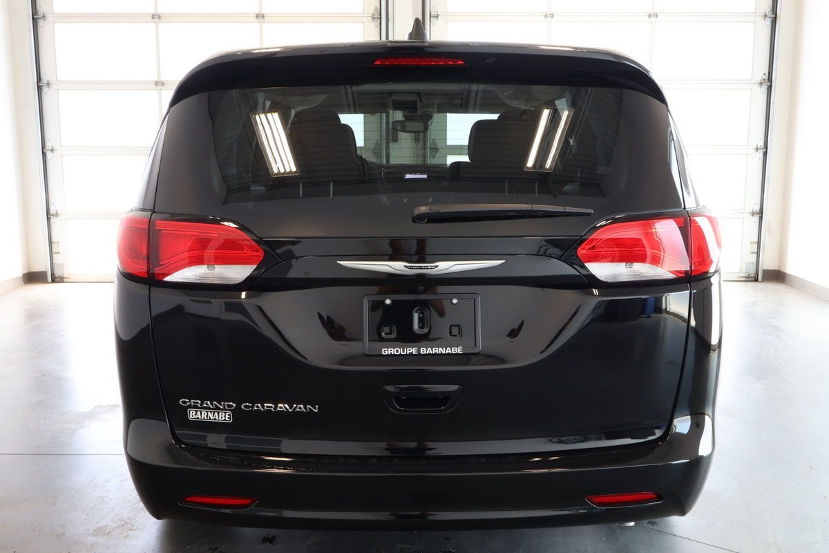 Photo 2024 Chrysler Grand Caravan SXT #7