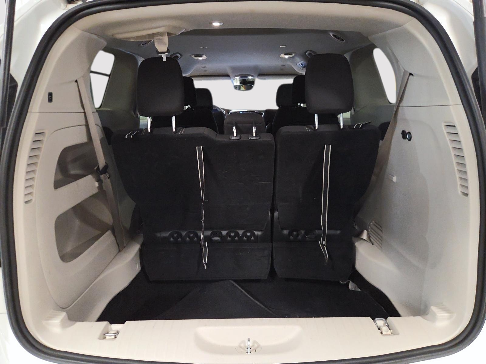 Photo 2024 Chrysler Grand Caravan SXT #6