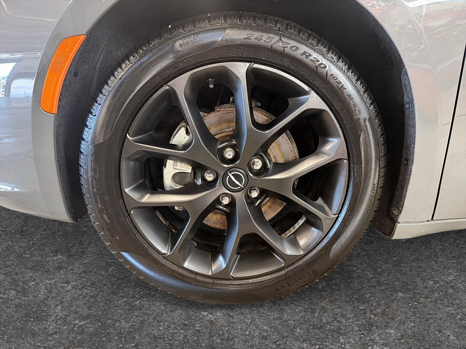 Photo 2025 Chrysler Pacifica Limited #7