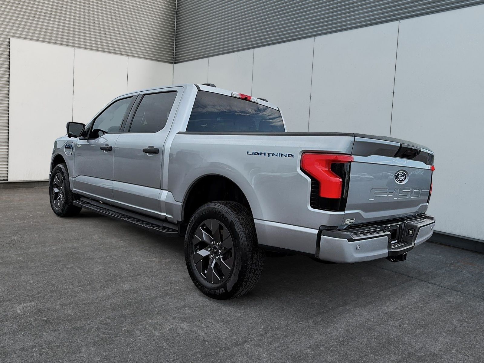 Photo 2024 Ford F-150 Lightning XLT SuperCrew 4x4 Navigation #4