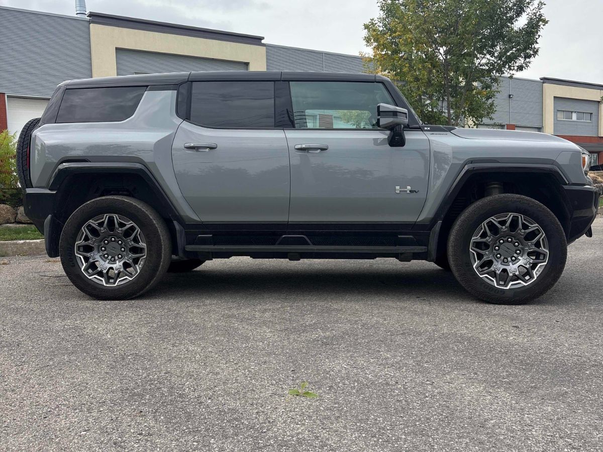 Photo 2024 GMC HUMMER EV SUV 3X e4WD #4
