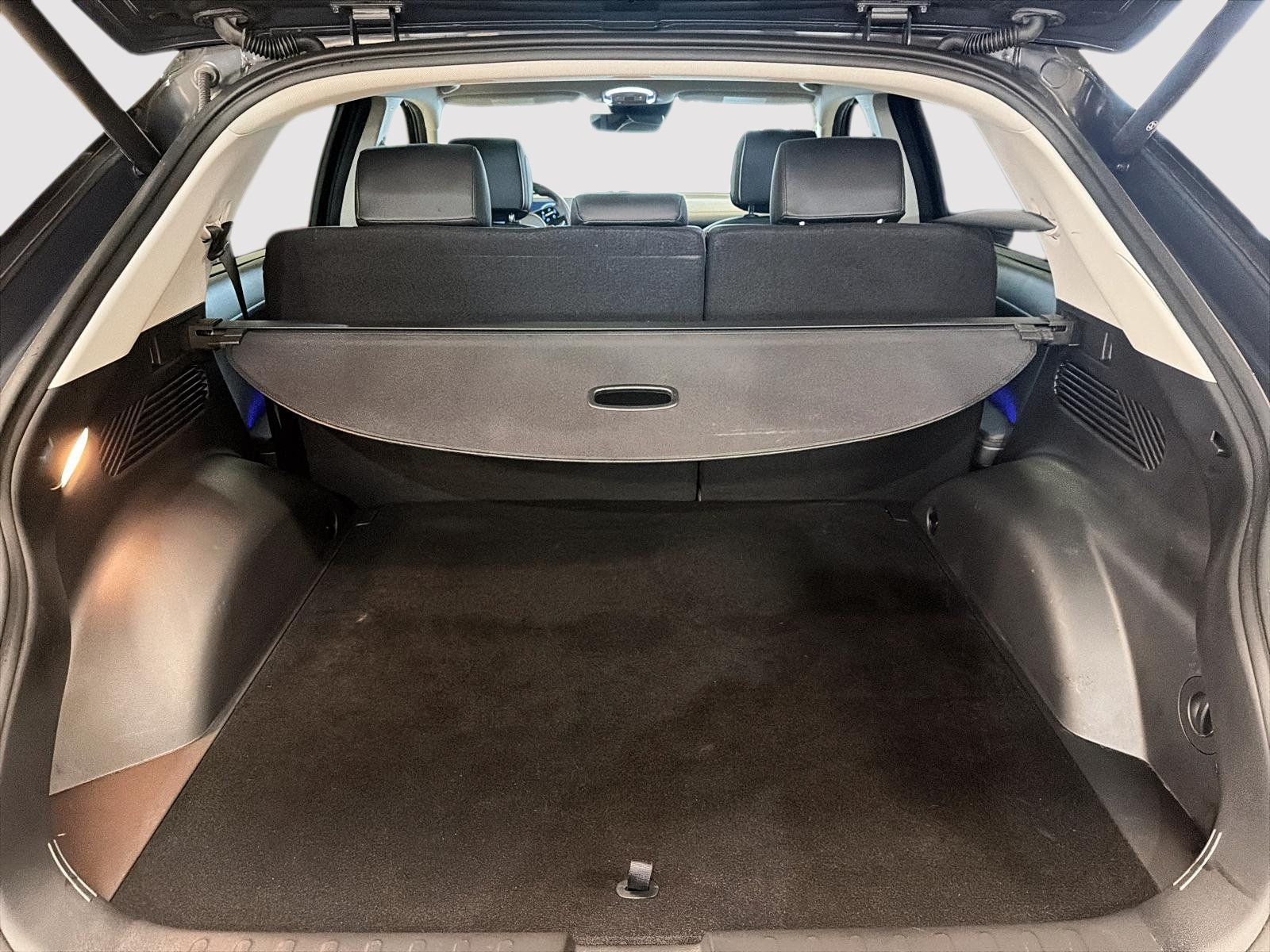 Photo Hyundai IONIQ 5 Preferred ULTIMATE PACKAGE AWD 2024 #7
